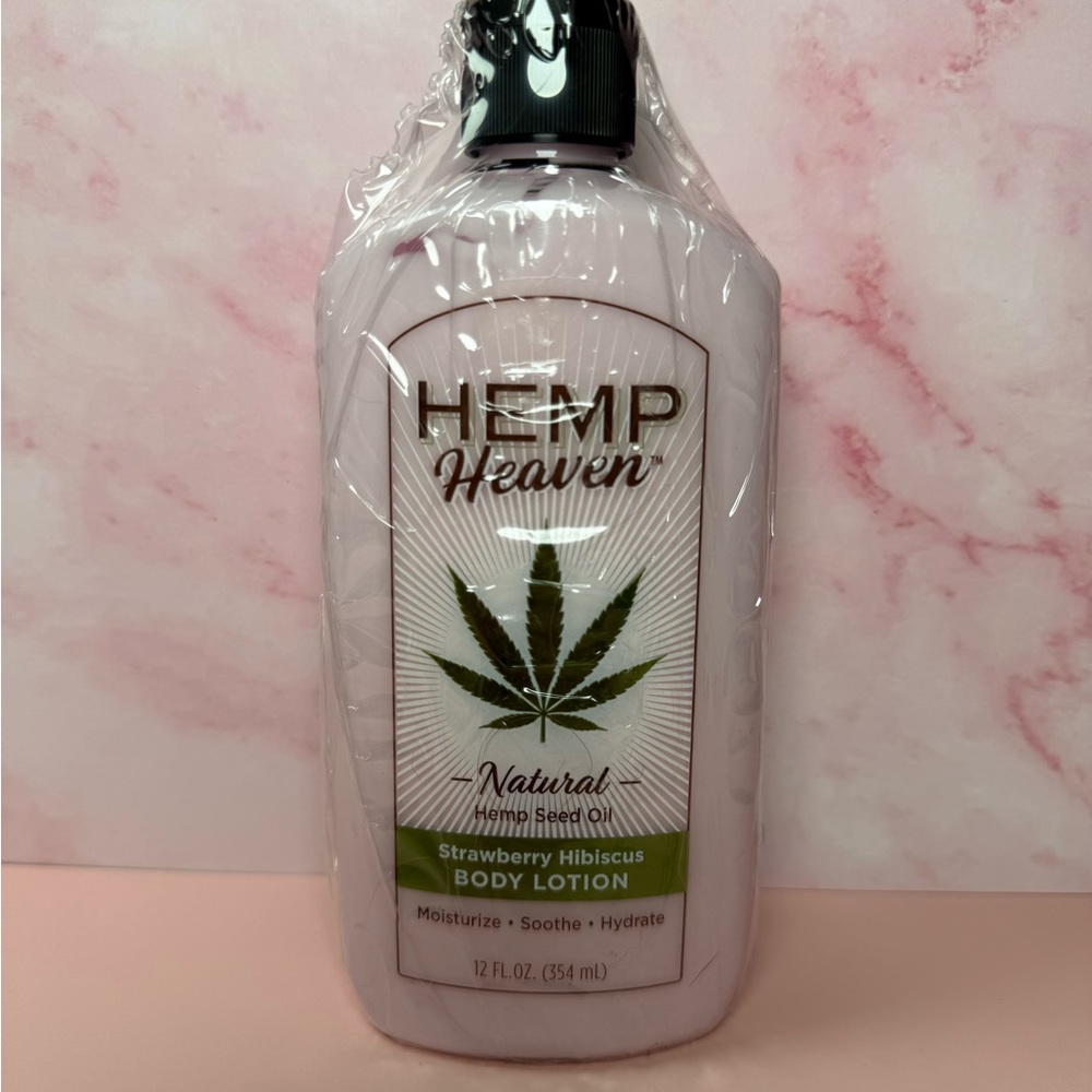 Strawberry Hibiscus Body Lotion - Light Pink